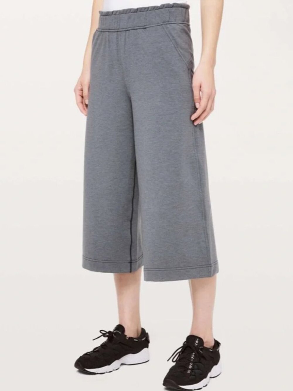 Lululemon Hello Sunday Crop Pants Women's Size 10 Heathered Steam Blue W6AYDS